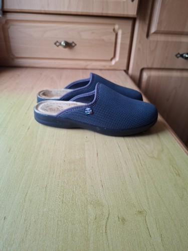 Fly flot mules - mules, on