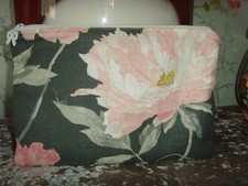 NEW  ZIP COSMETIC  PURSE IN