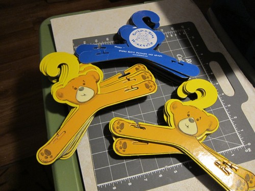 Cardboard build a bear - build,