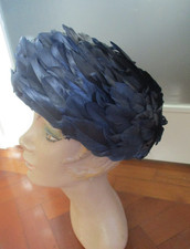 BEAUTIFUL VINTAGE NAVY FEATHER