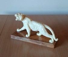 Antique Desktop White Resin Lioness Sculpture Figurine Ornament on Marble Base