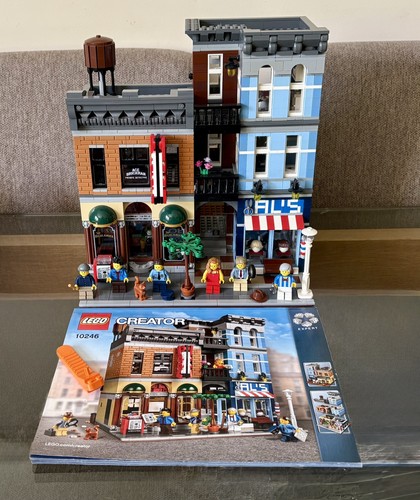Lego creator detectives office - lego,