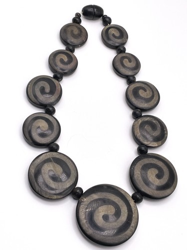 Swirled black wooden disc - swirled,