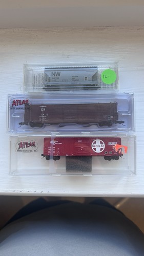 Scale freight car set - car,