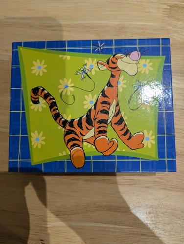 Winnie the pooh tigger - pooh, writing