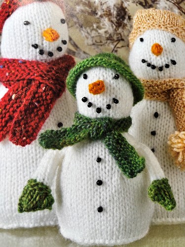 Fabulous knitted snowmen - knitted,