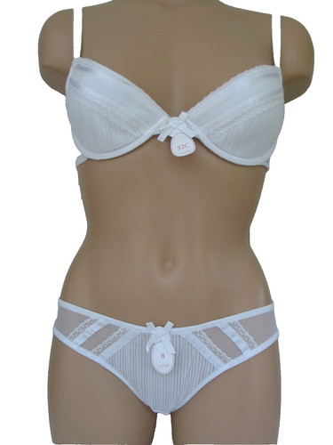32c bra size - knickers, set