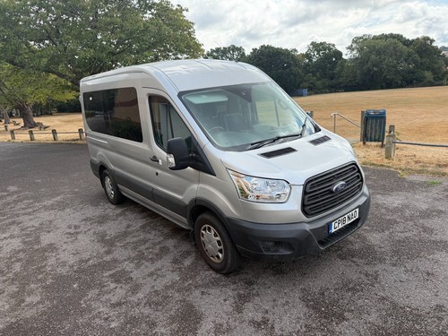 Seater minibus ford - 12,