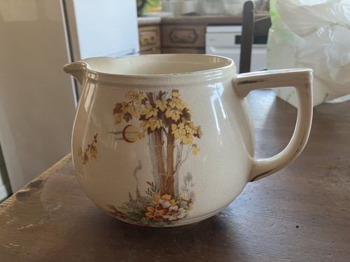 Arthur wood serving - wood, jug