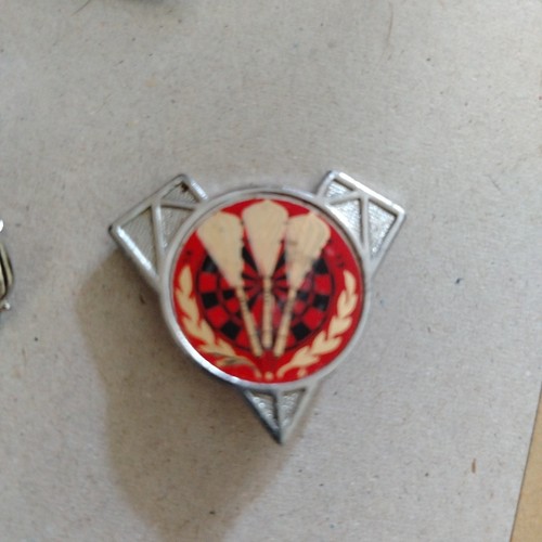 Vintage darts enamel metal pin - vintage,
