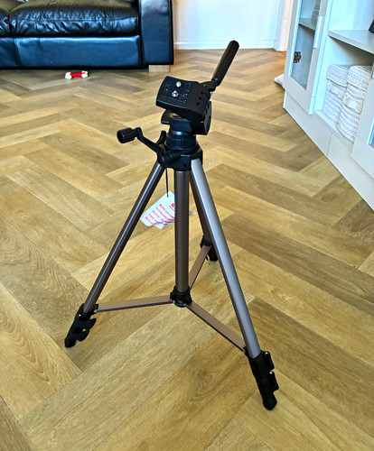 Vanguard camera tripod - vanguard,