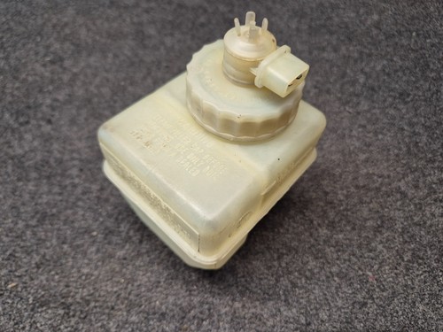 Reservoir brake fluid - brake,