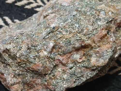 Raw gold ore - gold,