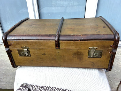 Vintage 1940 steamer trunk - vintage,