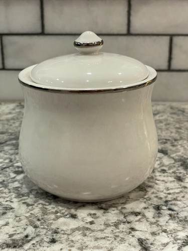 Gibson china sugar bowl lid - china, w/lid