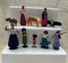 10 Disney Encanto Christmas