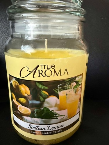 Lovely scented candle silion - scented,