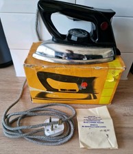 Vintage PREDOM Model C28 Thermostatic Electric Dry Iron. Crafting. Working Prop.