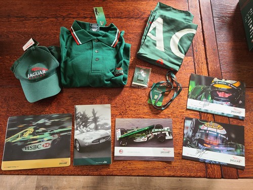 Vintage boxed set jaguar - boxed,
