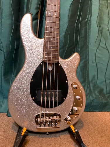 Sire marcus miller 5string - z3,