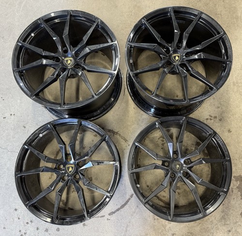 Lamborghini aventador alloy - lamborghini,