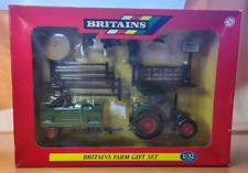 Britains Farm Gift Set Green