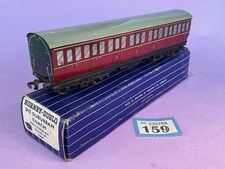 Hornby Dublo 32090 D13 Suburban Coach 1st/3rd 3 Rail, VGC, Boxed.