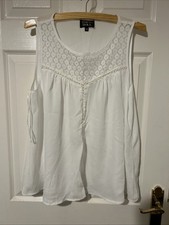 Women's Sleeveless Ivory