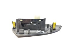 B000892480 front window