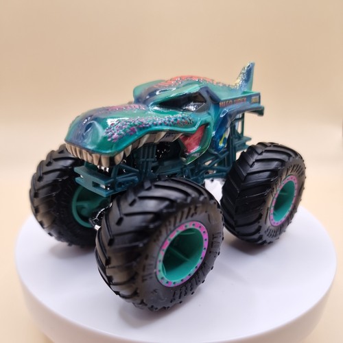 Hot wheels monster trucks - monster, live