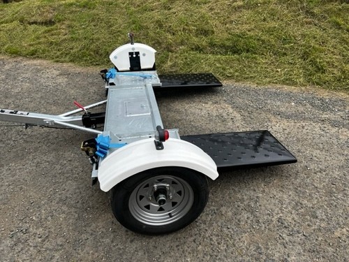 Phoenix towing dolly - towing, 99