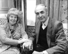 Eastenders EARLY Cast 10" x 8"