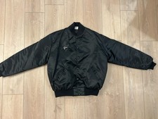 Vintage Birdie XL Black Button
