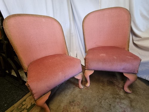Pair vintage lloyd - pair, loom