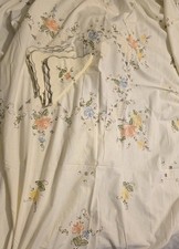 Vintage hand Embroidered Banquet Tablecloth 12 Napkins 116" x 64"