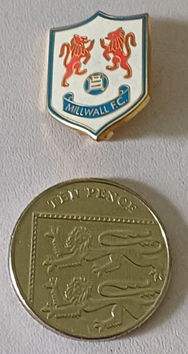 Millwall pin badge - millwall,