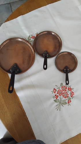 Antique graduated set 3 - antique,