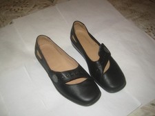 Ladies shoes ‘ hotter ‘ – black – size 5.5 – good condition