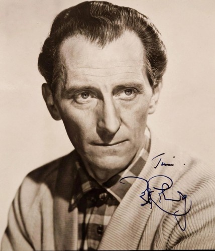 Peter cushing autographed 8x10 - peter,