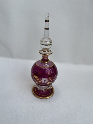 Beautiful delicate handmade - beautiful,,