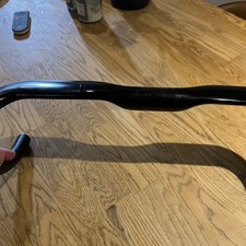 Level Carbon Aero Bars 42cm