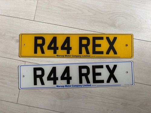 Private registration plate r44 - registration,