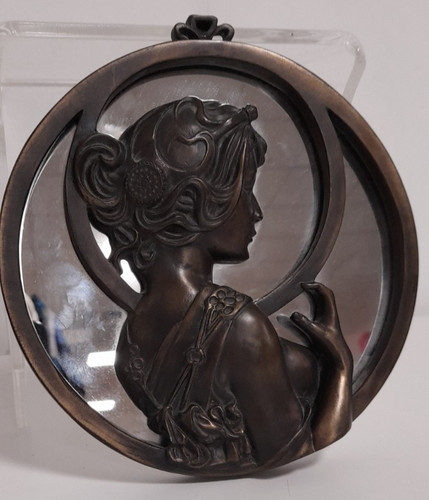 Art nouveau style round - nouveau,