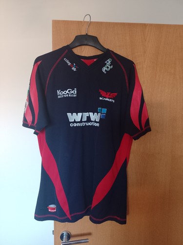 Llanelli scarlets rugby - rugby, shirt