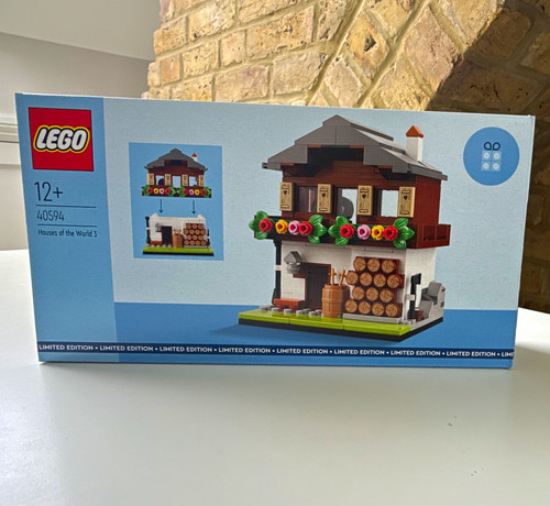 Lego 40594 houses the - of,