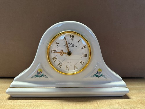 Parfums laura ashley clock - parfums,