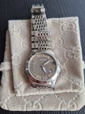 Gucci womens watch exc condition new battery 