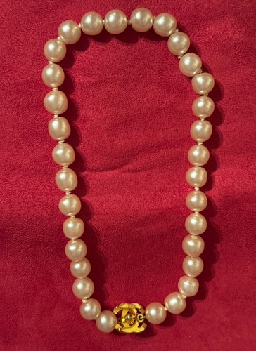 Chanel vintage necklace with - chanel,