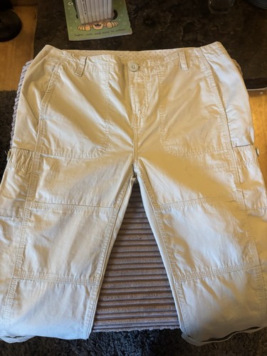 Weird fish women beige - weird,