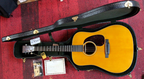 Martin guitar aged - martin,